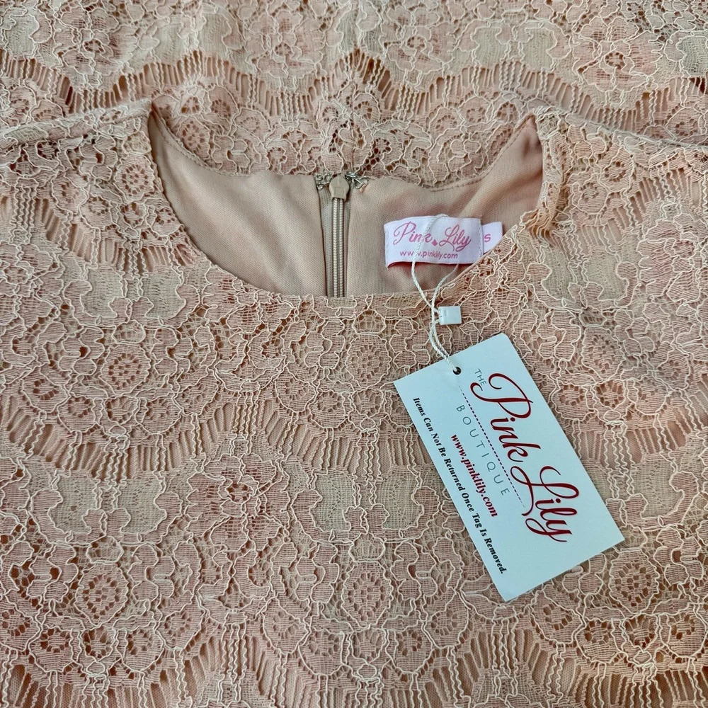 NWT Pink Lily Peach Lace Cocktail Dress Scalloped Hem Wedding Guest S